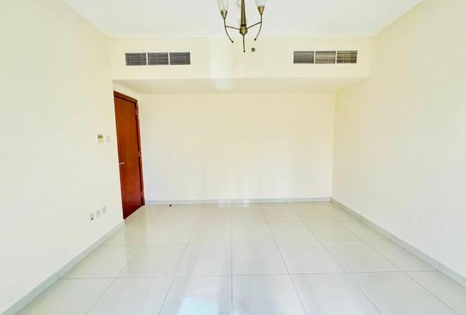 67070951 - Property Image 3