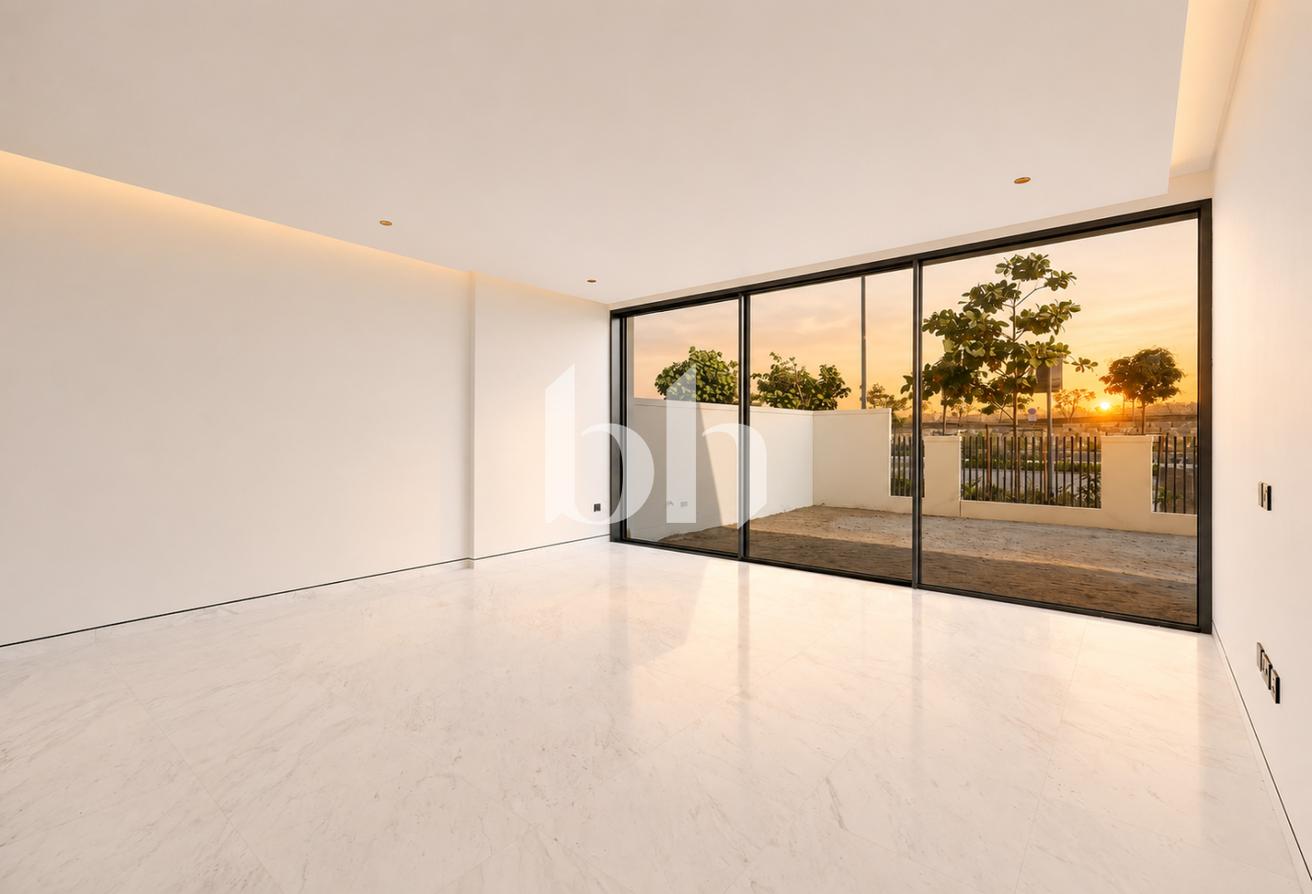 Signature Villa | Premium Finishes | Landscaped photo 5