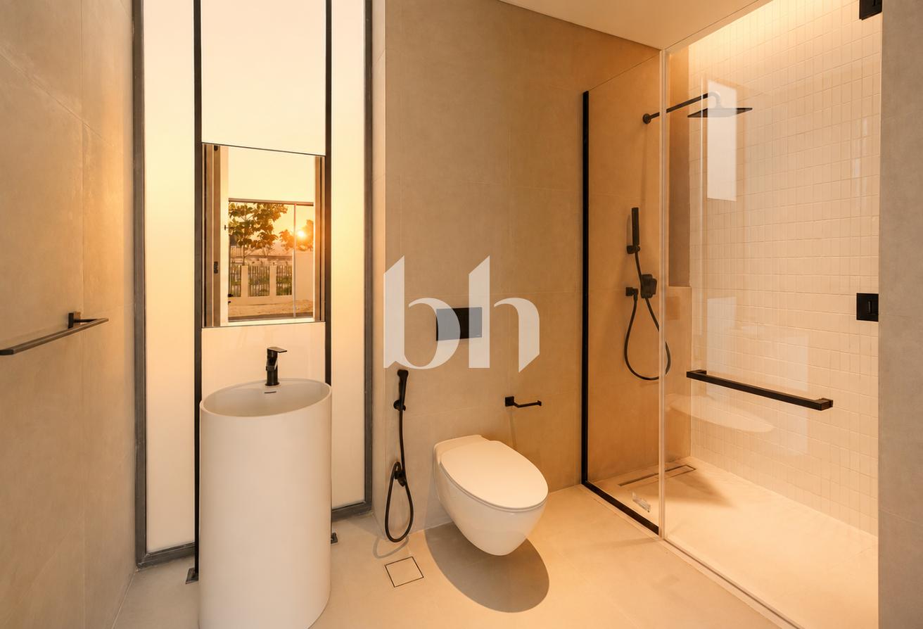 Signature Villa | Premium Finishes | Landscaped photo 8