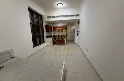 Apartment - 1 Bathroom for rent in Al Souk Al Kabeer - Bur Dubai - Dubai