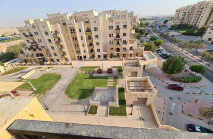 شقة - غرفة نوم - 2 حمامات للايجار في 43 الرمث - الرمث - رمرام - دبي لاند - دبي