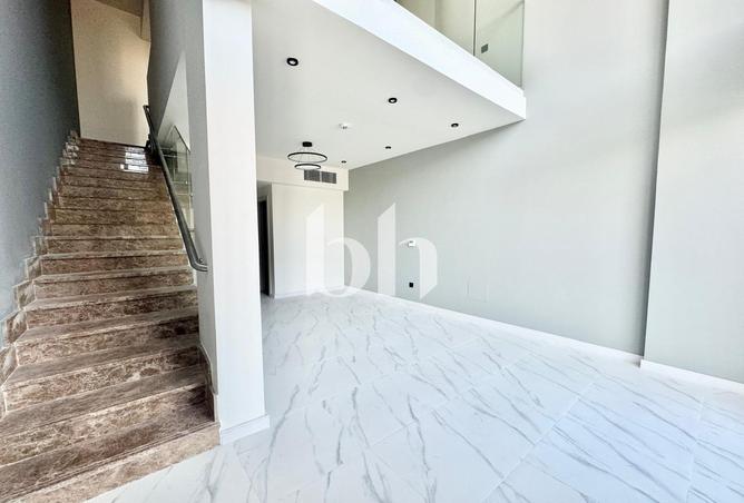 102413488 - Property Image 2