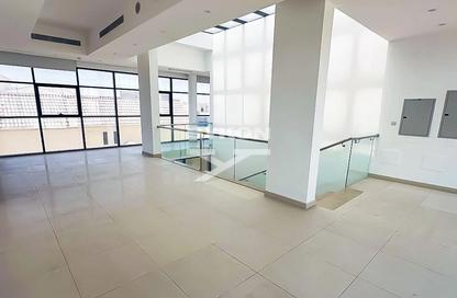 Villa - 4 Bedrooms - 6 Bathrooms for rent in Villa Lantana 1 - Villa Lantana - Dubai Science Park - Dubai