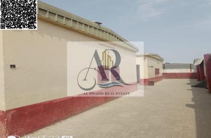 Labor Camp - Studio - 7+ Bathrooms for rent in Ali Mousa Building - Al Sajaa Industrial - Al Sajaa - Sharjah