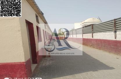 Labor Camp - Studio - 7+ Bathrooms for rent in Ali Mousa Building - Al Sajaa Industrial - Al Sajaa - Sharjah