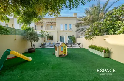 فيلا - 3 غرف نوم - 3 حمامات للبيع في الينابيع1 - الينابيع - دبي