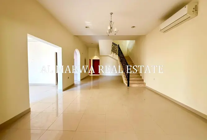 156004289 - Property Image 3