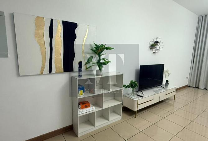 98270812 - Property Image 2