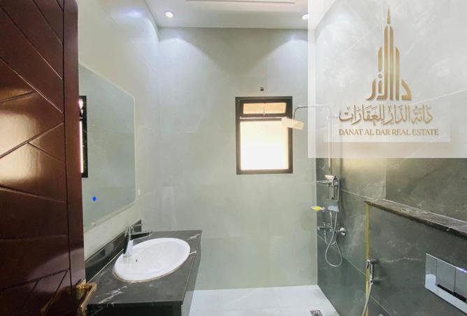 111842924 - Property Image 2
