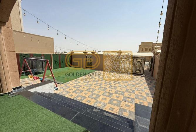 74648933 - Property Image 3