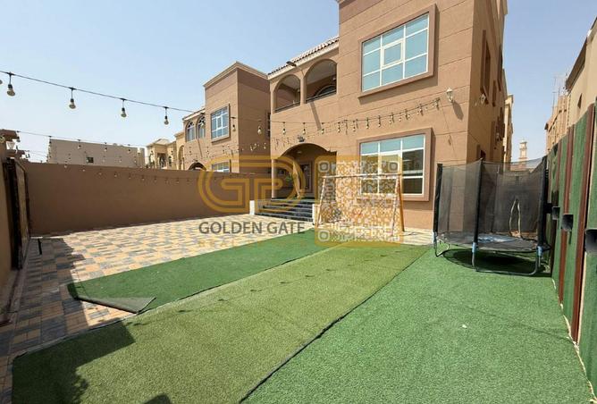 74648933 - Property Image 2