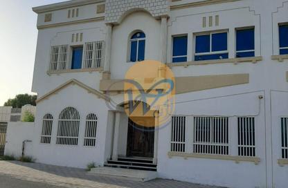 Villa - 3 Bedrooms - 5 Bathrooms for rent in Khuzam - Ras Al Khaimah