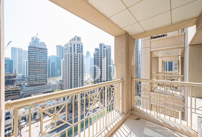 1-bed apartment in 29 Burj Boulevard Tower 2 · Vacant — photo 3
