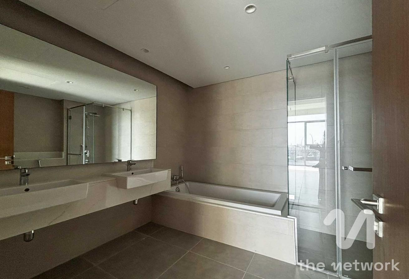 Stunning 3BR Apartment | Canal Views | Plus Maids photo 14