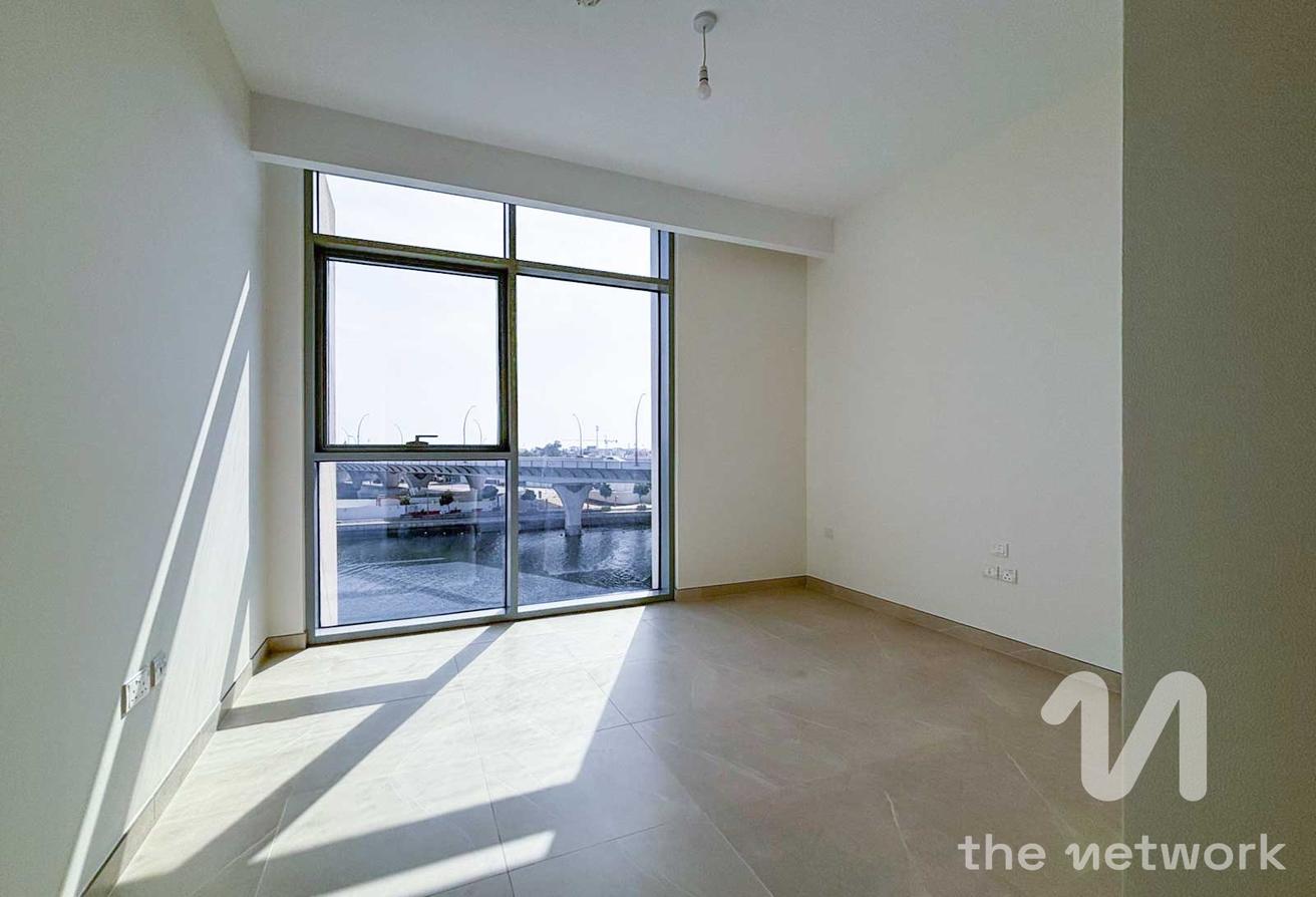 Stunning 3BR Apartment | Canal Views | Plus Maids photo 12