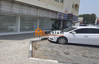 Shop - Studio - 1 Bathroom for rent in Thani Yarmook Building - Halwan - Sharjah