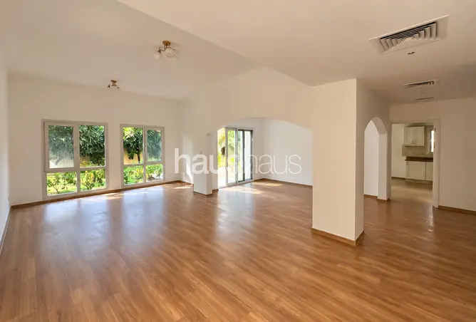 166521385 - Property Image 3
