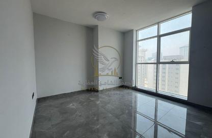 Apartment - 3 - 4 for rent in Al Majaz 2 - Al Majaz - Sharjah