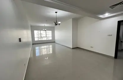 Apartment - 3 Bedrooms - 4 Bathrooms for rent in Al Khan Corniche - Al Khan - Sharjah Apartment - 3 Bedrooms - 4 Bathrooms for rent in Al Khan Corniche - Al Khan - Sharjah