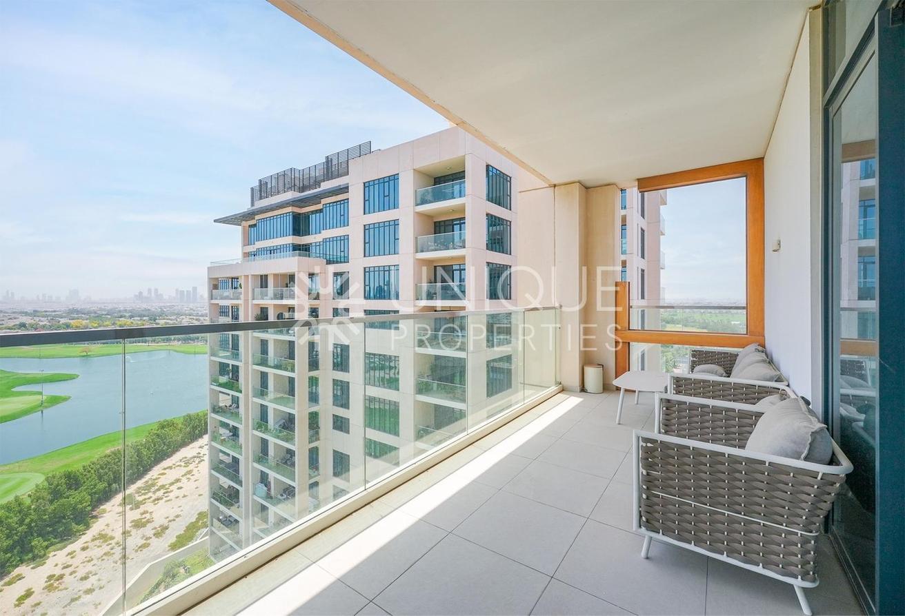 Exclusive 3BR + Maid | Fully Furnished | Golf View photo 15