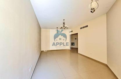 Apartment - 1 Bedroom - 2 Bathrooms for rent in The Square 1 - Muwaileh Commercial - Sharjah