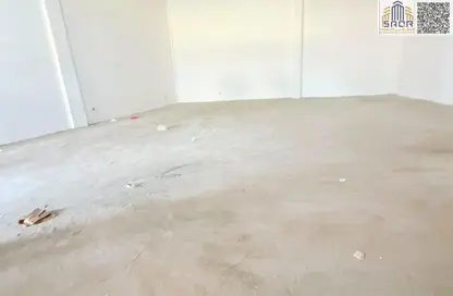 Warehouse - Studio for rent in Umm Dir - Umm Al Quwain