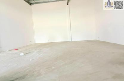 Warehouse - Studio for rent in Umm Dir - Umm Al Quwain