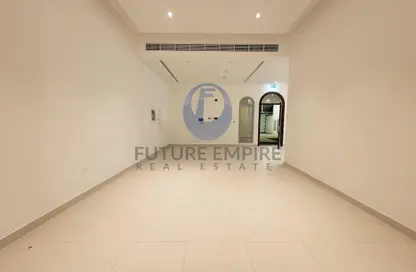 فيلا - 4 غرف نوم - 6 حمامات للايجار في فيلات القرهود - منطقة القرهود - دبي