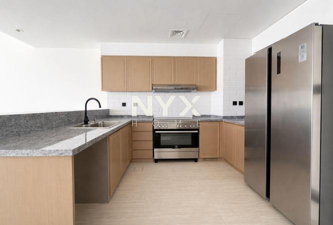 83213202 - Property Image 3