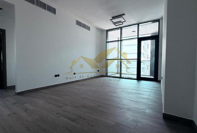 123831915 - Property Image 2