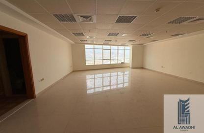 Office Space - 1 Bedroom - 1 Bathroom for rent in Al Awadhi Tower - Sheikh Hamad Bin Abdullah St. - Fujairah