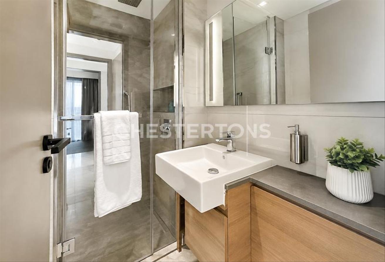 Luxury Living | Fully Furnished | Prime Location photo 23