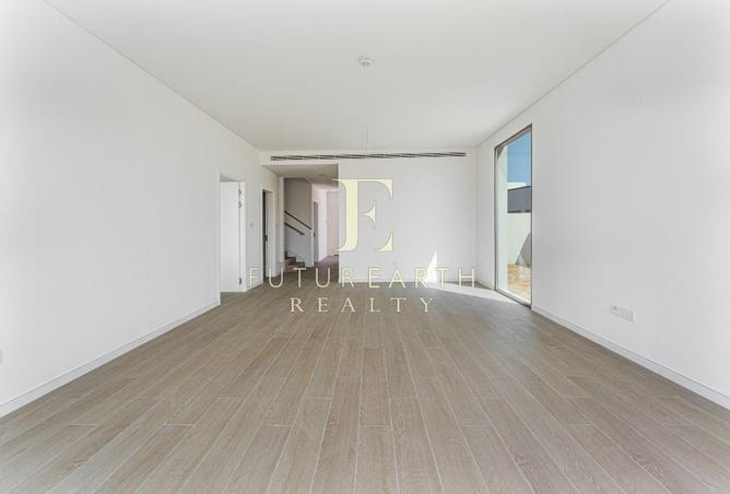 110990398 - Property Image 2
