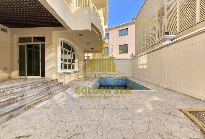 64038068 - Property Main Image