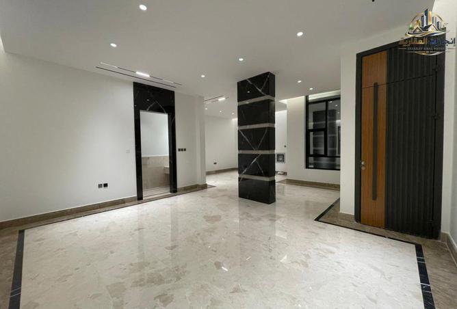 72307087 - Property Image 3