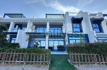 Villa - 5 Bedrooms - 5 Bathrooms for rent in Palma Residences - Palm Jumeirah - Dubai