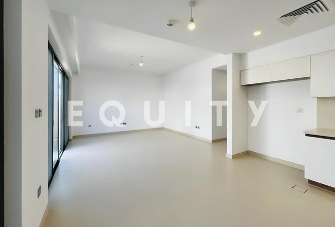 Spacious 4 BR Villa | Prime Location | Modern Home photo 3