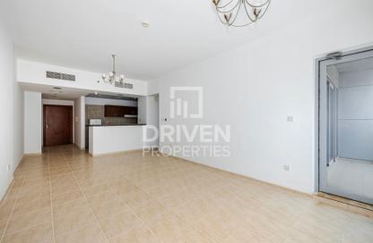 Apartment - 1 - 1 for rent in Skycourts Tower D - Skycourts Towers - Dubai Land Residence Complex - Dubai Apartment - 1 - 1 for rent in Skycourts Tower D - Skycourts Towers - Dubai Land Residence Complex - Dubai