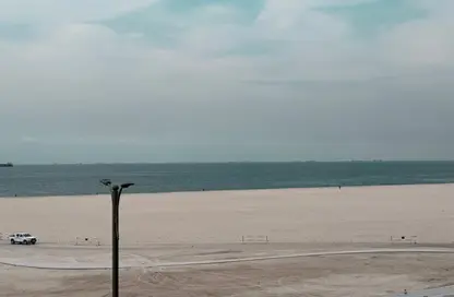 شقة - غرفة نوم - 1 حمام للايجار في مساكن كورنيش عجمان - طريق كورنيش عجمان - عجمان