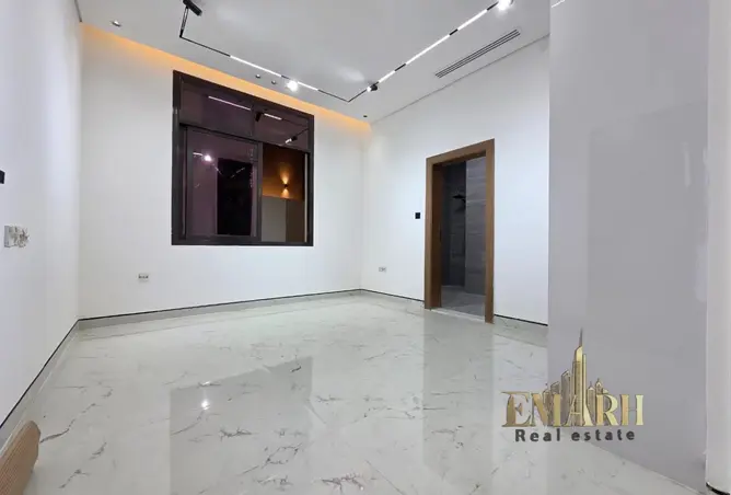 152875366 - Property Image 3