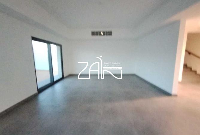 124270908 - Property Image 3