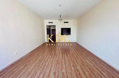 Apartment - 1 - 2 for rent in Olympic Park 2 - Olympic Park Towers - Dubai Sports City - Dubai
