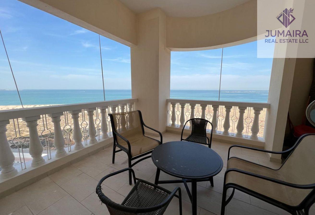 Exclusive Large Studio | Uninterrupted Sea Views