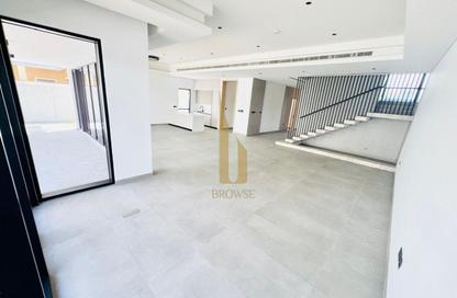 Villa - 4 Bedrooms - 4 Bathrooms for rent in Jumeirah 1 Villas - Jumeirah 1 - Jumeirah - Dubai