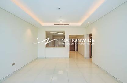 Villa - 5 - 6 for rent in Luluat Al Raha - Al Raha Beach - Abu Dhabi