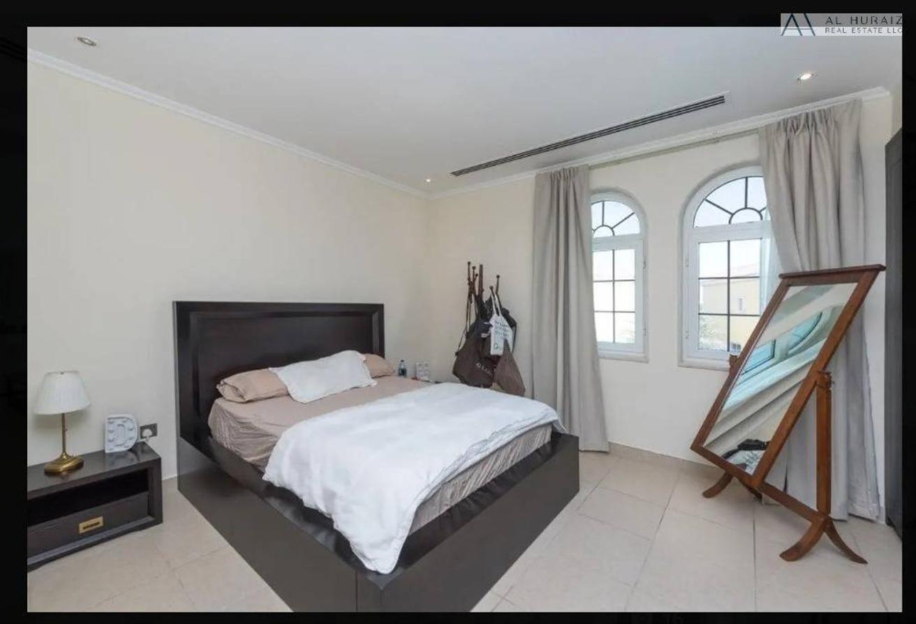 Vast 3BR Large Villa | Pristine Condition photo 6