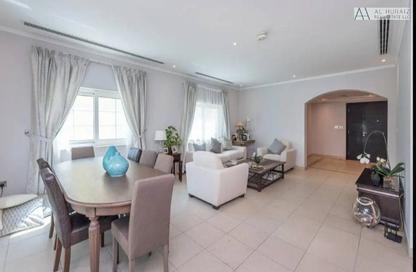 Villa - 3 Bedrooms - 4 Bathrooms for rent in District 7 - Jumeirah Park - Dubai