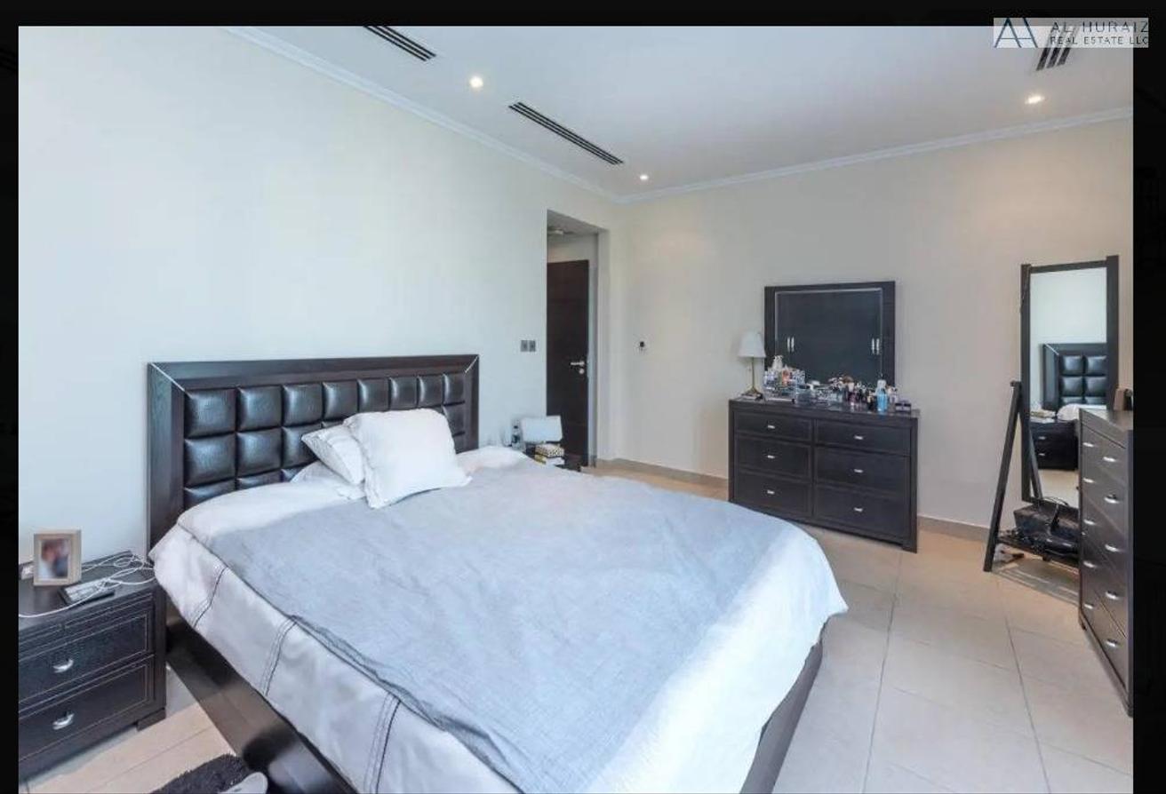Vast 3BR Large Villa | Pristine Condition photo 7