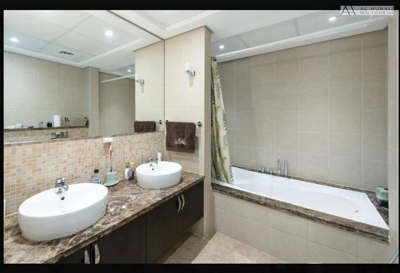 Vast 3BR Large Villa | Pristine Condition photo 8