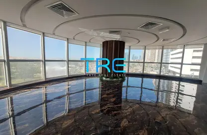 Office Space - Studio - 3 Bathrooms for rent in Corniche Residence - Corniche Road - Abu Dhabi Office Space - Studio - 3 Bathrooms for rent in Corniche Residence - Corniche Road - Abu Dhabi